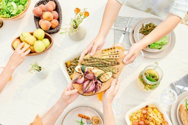 Studiu: Alimentaţia mai sănătoasă poate îmbunătăţi memoria